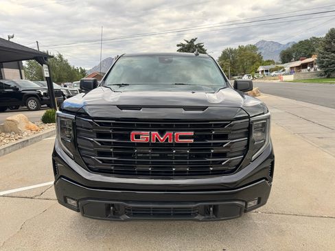 Used 2023 GMC Sierra 1500 Elevation image 2