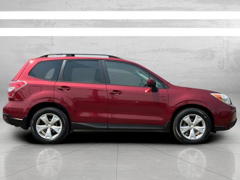 Used 2015 Subaru Forester 2.5i Premium w/ All-Weather Package AWD/4WD image 4