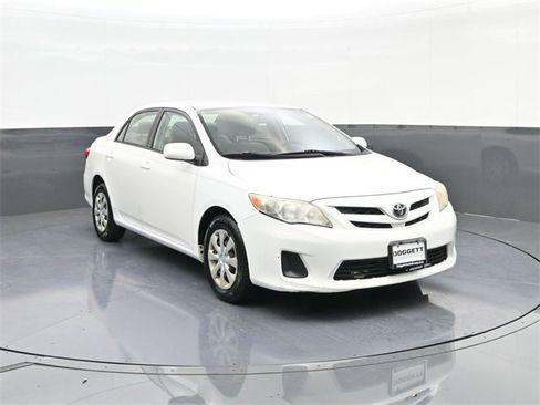 Used 2011 Toyota Corolla LE image 20