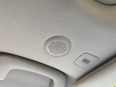 Used 2018 Jeep Grand Cherokee Overland image 20