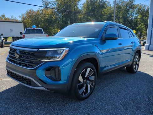 Used 2024 Volkswagen Atlas Cross Sport SE image 8