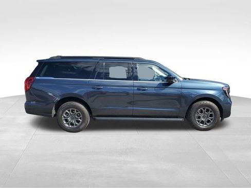 Used 2025 Ford Expedition Max Active AWD/4WD image 3