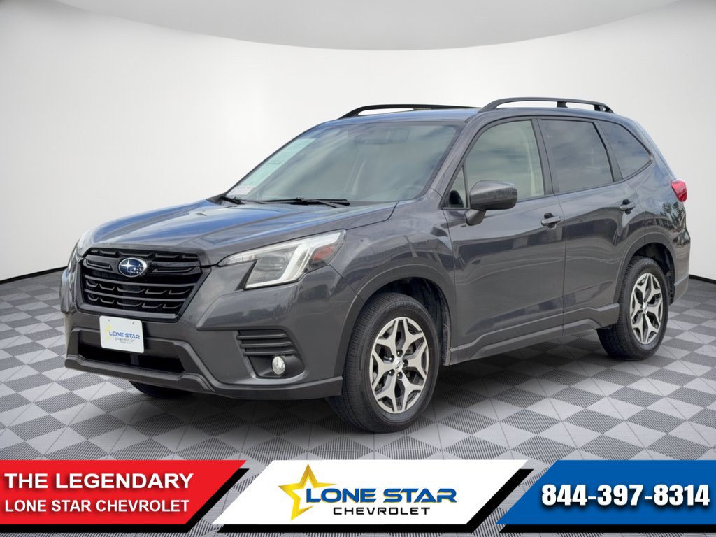 Used 2023 Subaru Forester Premium AWD/4WD image 1