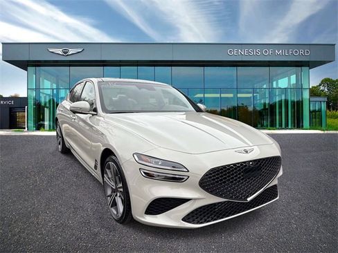 Used 2025 Genesis G70 3.3T Advanced w/ Sport Prestige Package image 4