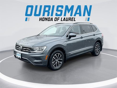 Used 2021 Volkswagen Tiguan SE w/ Panoramic Sunroof Package image 1