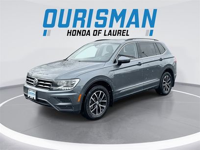 Used 2021 Volkswagen Tiguan SE w/ Panoramic Sunroof Package