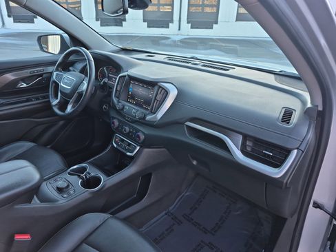 Certified 2022 GMC Terrain SLT w/ Elevation Edition image 28
