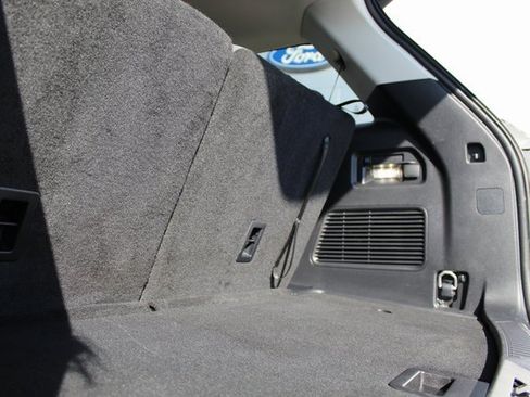 Used 2025 Ford Explorer Active image 17