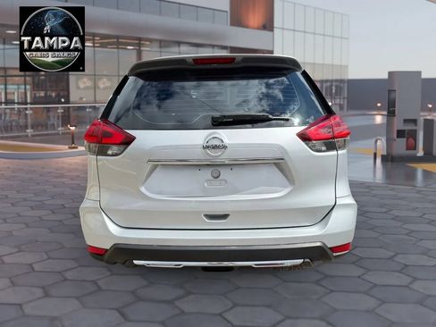 Used 2018 Nissan Rogue S FWD image 6