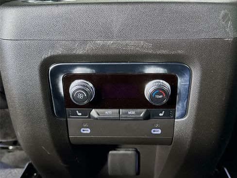 Used 2024 GMC Yukon Denali AWD/4WD image 26