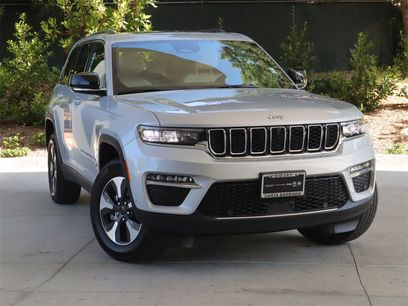 New 2023 Jeep Grand Cherokee 4WD 4xe w/ Luxury Tech Group II