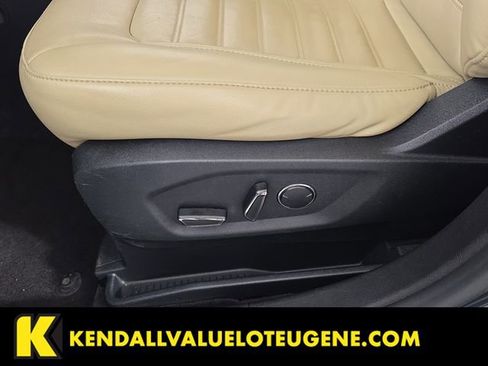 Used 2016 Ford Edge SEL w/ Equipment Group 201A FWD image 17