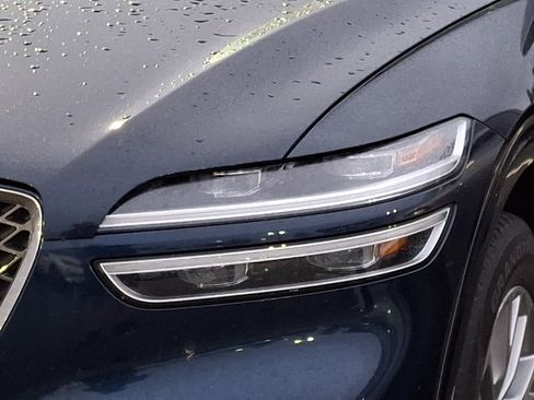 Used 2022 Genesis GV70 2.5T AWD/4WD image 7