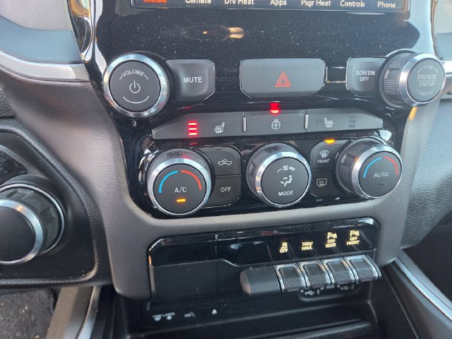 Used 2019 RAM 1500 Big Horn AWD/4WD image 8