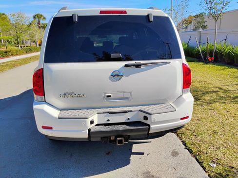 Used 2011 Nissan Armada SV image 5