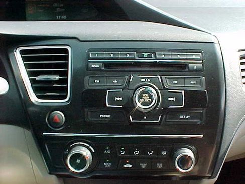 Used 2013 Honda Civic LX image 24