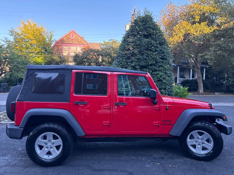 Used 2018 Jeep Wrangler Unlimited Sport S AWD/4WD image 6