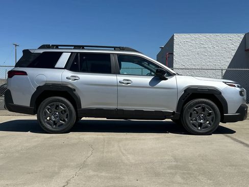 New 2026 Subaru Outback Premium AWD/4WD image 2