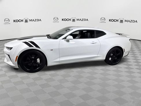 Used 2016 Chevrolet Camaro SS RWD image 8