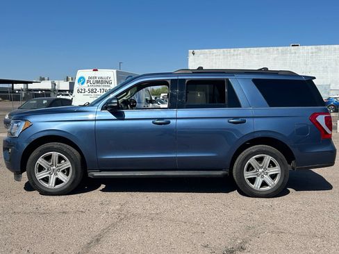 Used 2019 Ford Expedition XLT w/ Equipment Group 201A AWD/4WD image 8
