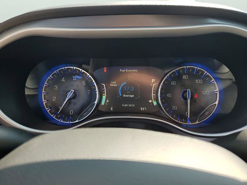 New 2026 Chrysler Voyager LX image 34