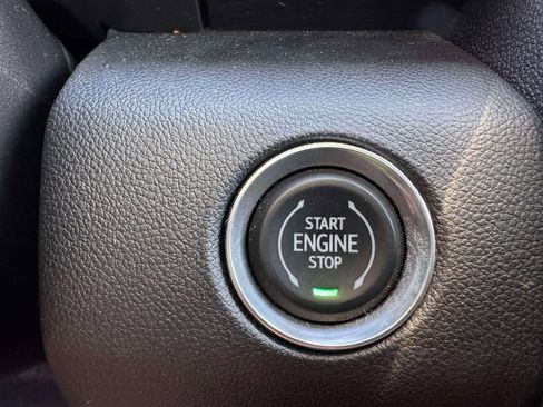 Used 2025 GMC Acadia Elevation image 26