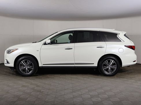 Used 2020 INFINITI QX60 Luxe w/ Essential Package image 16