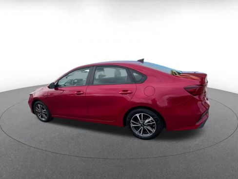 Used 2024 Kia Forte LXS FWD image 9