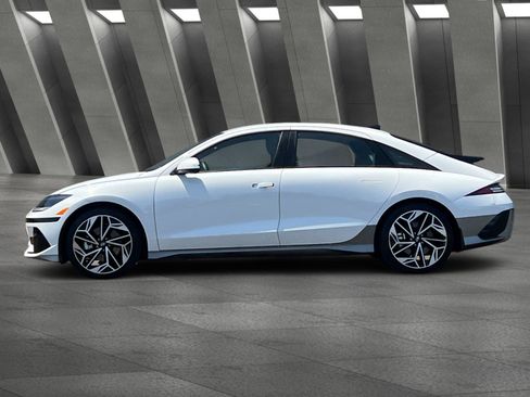 Used 2024 Hyundai Ioniq 6 SEL RWD image 7