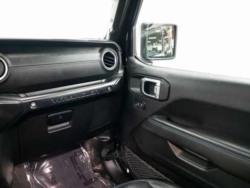 Used 2023 Jeep Wrangler Unlimited Rubicon 4xe AWD/4WD image 10