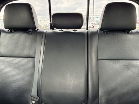 Used 2019 Toyota Tacoma TRD Sport image 37