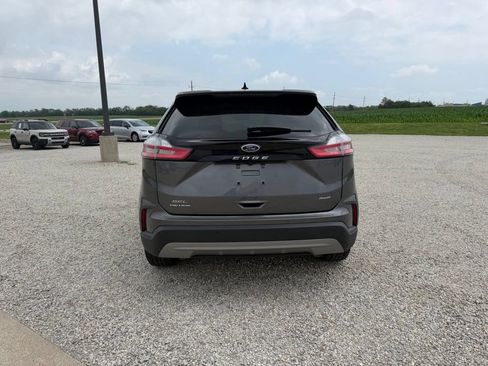 Used 2024 Ford Edge SEL w/ Convenience Package AWD/4WD image 4