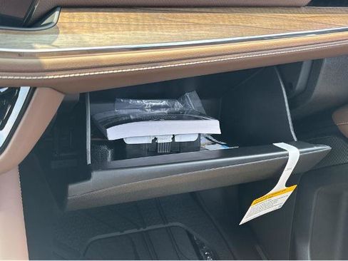 New 2026 Chevrolet Tahoe High Country AWD/4WD image 25