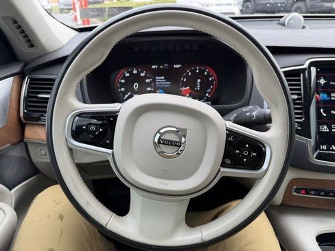 Used 2020 Volvo XC90 T6 Inscription image 16