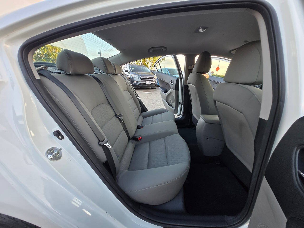 Used 2014 Kia Forte LX FWD image 29