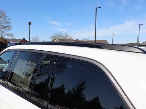 New 2026 Jeep Grand Cherokee Laredo image 27