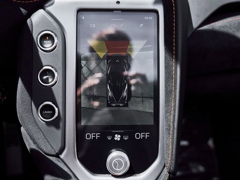 Used 2025 McLaren 750S Spider RWD image 73