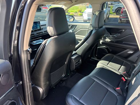 New 2026 Lincoln Corsair Reserve AWD/4WD image 28