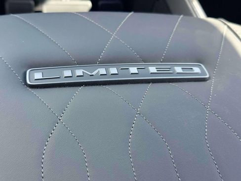 New 2026 RAM 2500 Limited AWD/4WD image 29