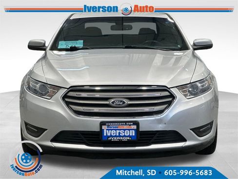Used 2015 Ford Taurus SEL w/ Equipment Group 201A image 3