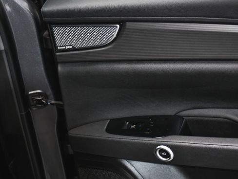 Used 2024 Maserati Grecale GT image 17