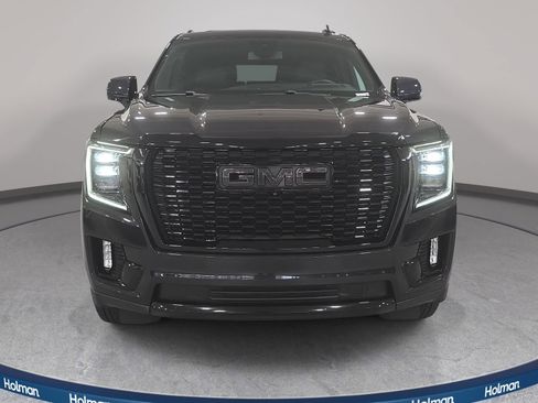 Used 2024 GMC Yukon Denali RWD image 3