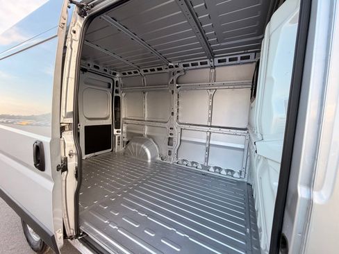 Used 2026 RAM ProMaster 1500 w/ Safety Group FWD image 19