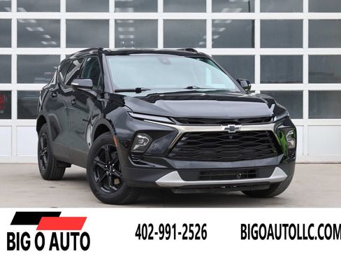 Used 2023 Chevrolet Blazer LT w/ Sound & Technology Package AWD/4WD image 1