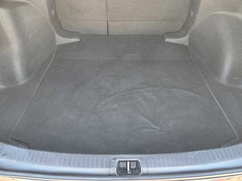 Used 2023 Toyota Corolla LE image 32