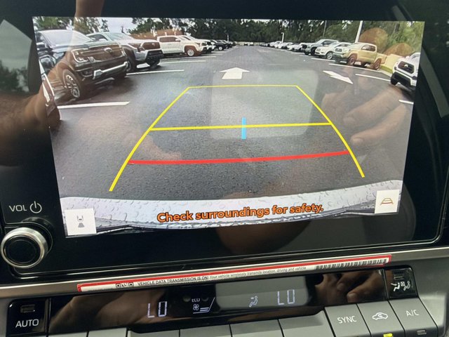 Used 2026 Toyota Camry SE w/ Convenience Package FWD image 29