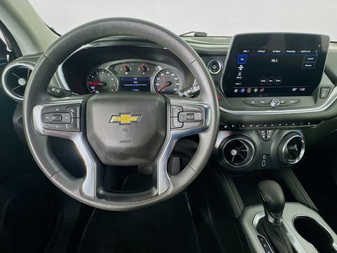 Used 2024 Chevrolet Blazer LT FWD image 10