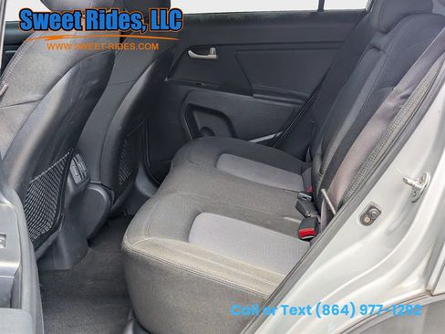 Used 2015 Kia Sportage LX FWD image 11