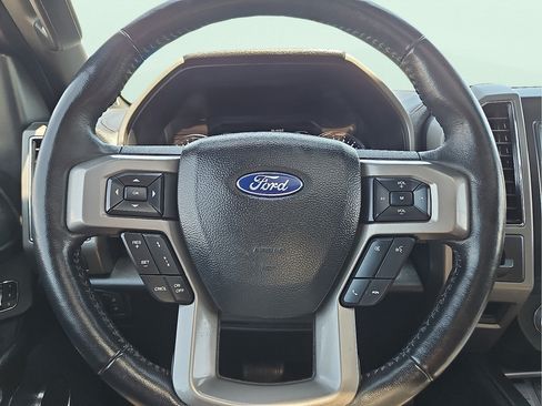 Used 2021 Ford Expedition XLT AWD/4WD image 19