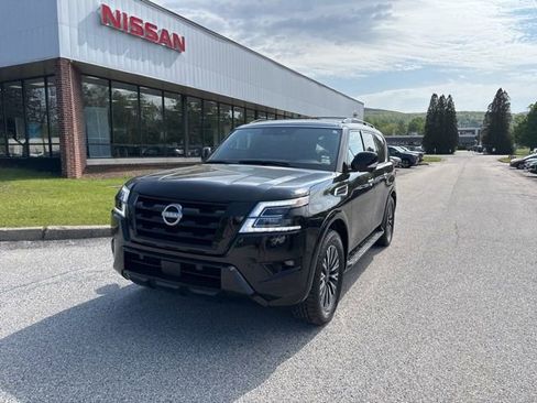 Used 2024 Nissan Armada SL w/ Midnight Edition Package AWD/4WD image 5